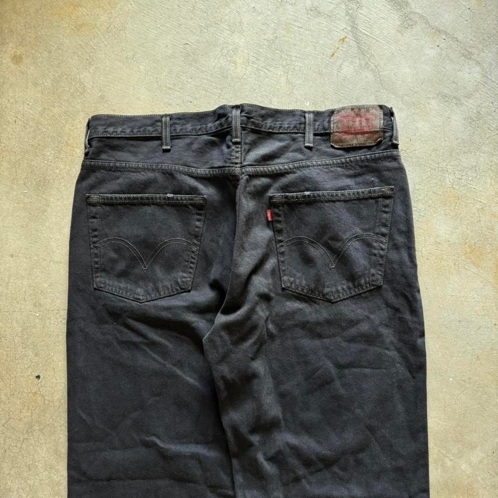 Vintage Levi's 567 Low Loose Bootcut Baggy Black Denim Jeans 38x32 - Picture 2 of 7